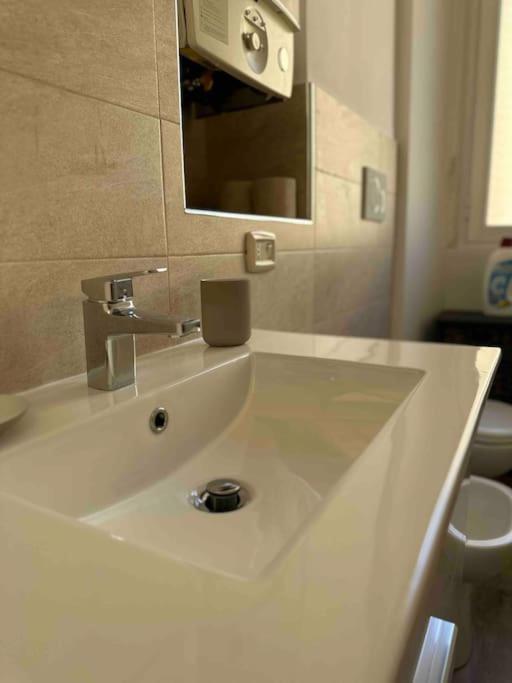 Xenia Apartments - Charming Garden Suite In Porta Venezia 米兰 外观 照片